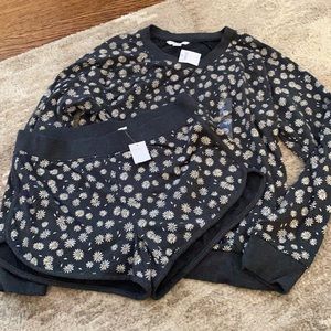 American Eagle daisy lounge set size medium